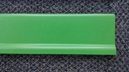 BATTISCOPA IN PVC | Vari colori in h. 7 cm.